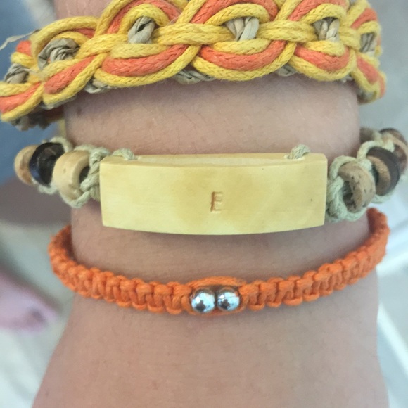 Braided bracelets - Picture 2 of 4